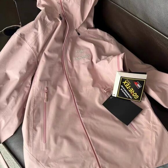 Arcteryx Beta Series Beta LT JacketHooded Hardshell Jacket - Picture 1 of 7